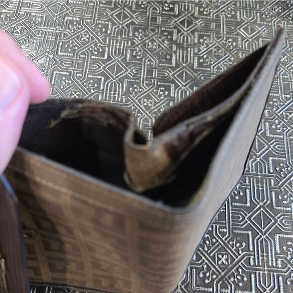 🐢 Vintage Fendi Wallet - Picture 12 of 12